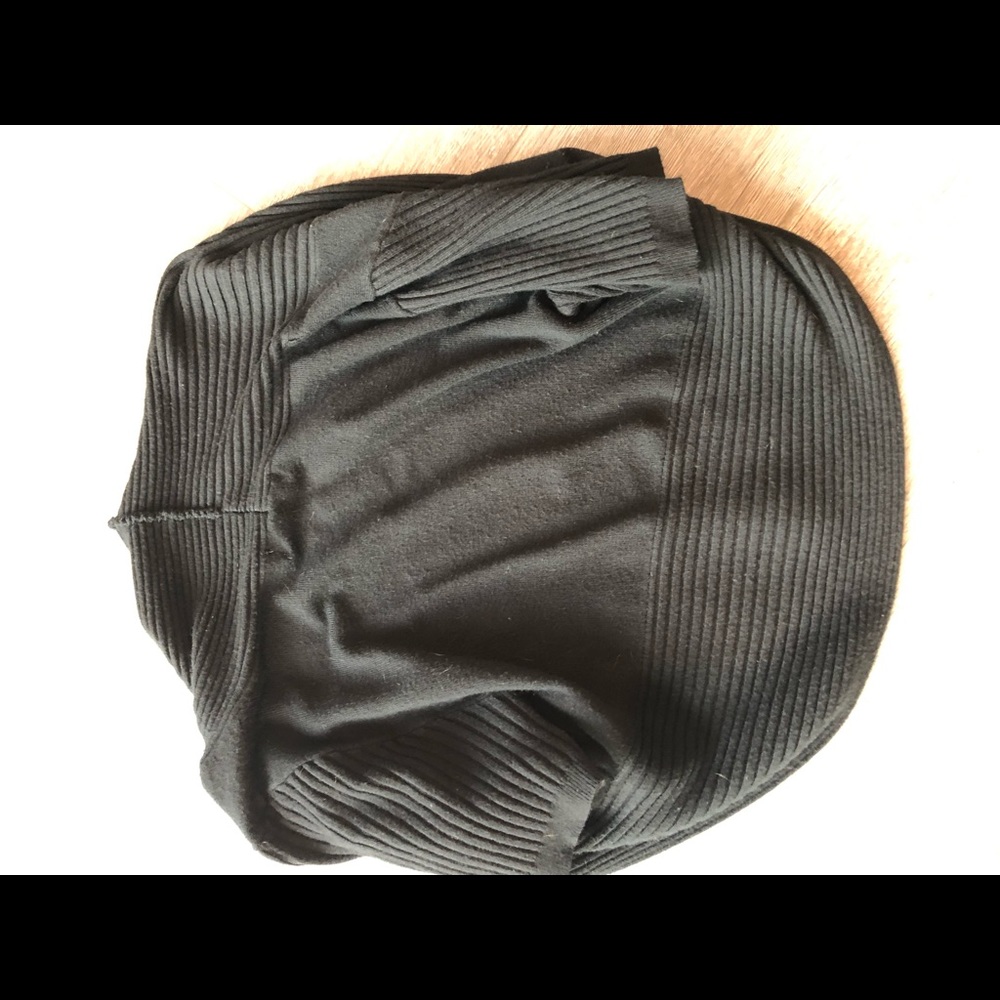 Limited Shrug sweater - Picture 4 of 4